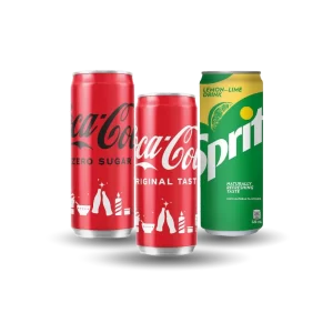 L'image présente trois canettes de boissons gazeuses : deux canettes de Coca-Cola, l'une avec le logo "Zero Sugar" et l'autre avec "Original Taste", et une canette de Sprite au goût citron-lime.