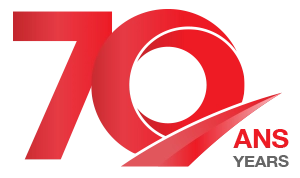 C'est un logo célébrant les 70 ans (70 years) d'une entreprise ou d'une organisation. Le chiffre 70 est mis en avant avec une forme circulaire intégrée, et les mots "ANS" et "YEARS" apparaissent en dessous, indiquant l'anniversaire en français et en anglais.