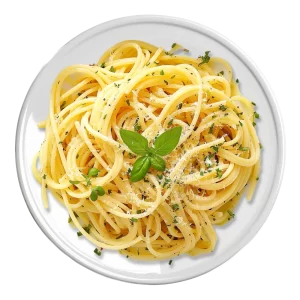 L'image montre une assiette de spaghettis à l'ail et à l'huile d'olive, garnie de feuilles de basilic frais et de fromage râpé. Les pâtes sont saupoudrées d'herbes fraîches, créant un plat simple et appétissant.